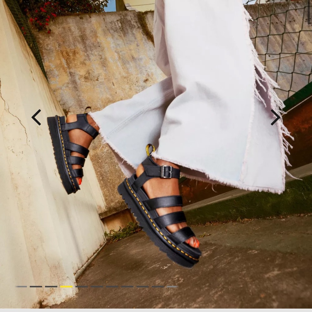 DR. MARTEN’S • Blaire Sandal in Black Hydro